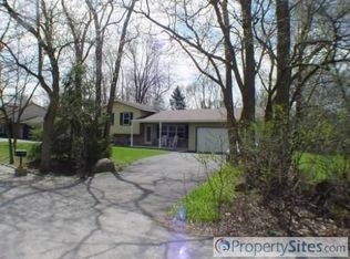 26W085 Hazel Ln, Wheaton, IL 60187