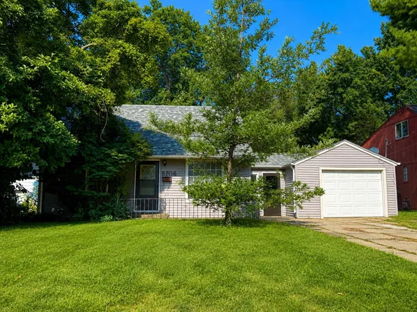 6706 SW 16th St, Des Moines, IA 50315