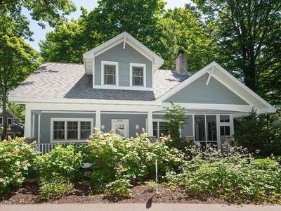 76491 Fieldstone Cir, South Haven, MI, 49090