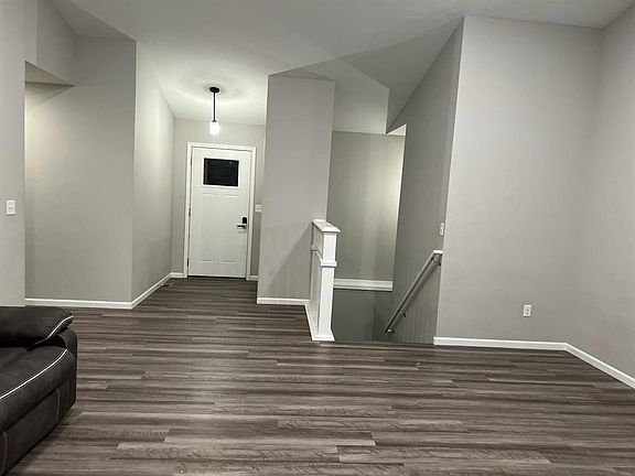 5th image of 3409 Vail St