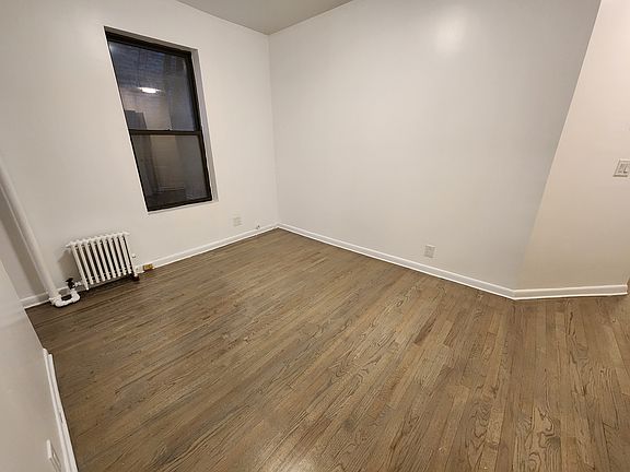 2nd image of 2647 Broadway APT 4NW