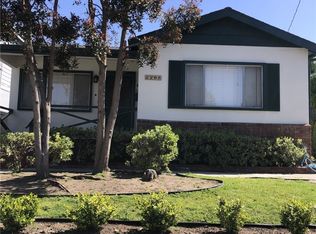 2208 Pine Ave, Manhattan Beach, CA 90266