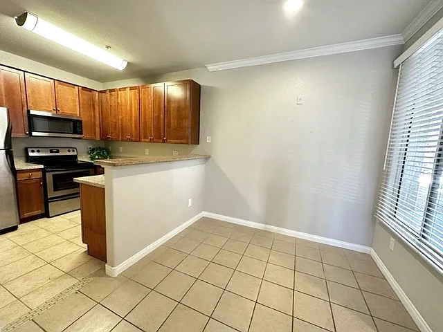 4400 S Jones Blvd #1097 — Photo 6