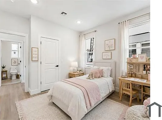 977 Sanford Ave #A — Photo 6