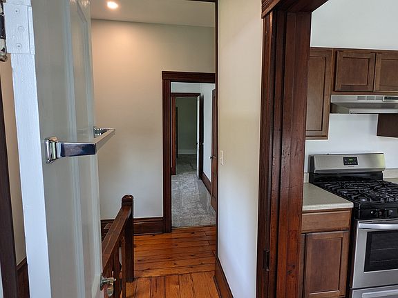 5th image of 356 W Lorain St #B