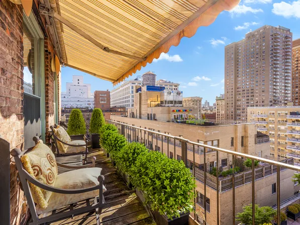 34 East 10th Street image 1 of 13