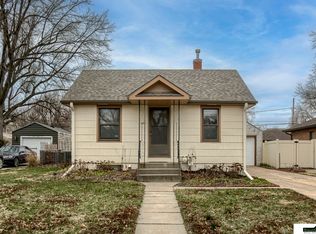 5311 Greenwood St, Lincoln, NE 68504