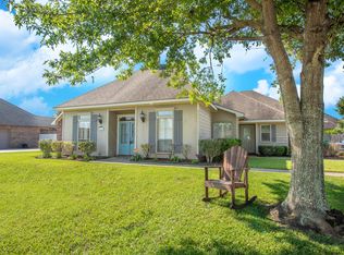 213 Gaslight Ln, Youngsville, LA 70592