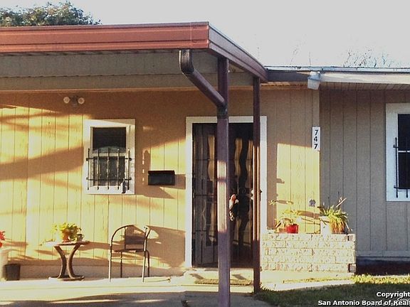 2nd image of 747 Linda Lou Dr