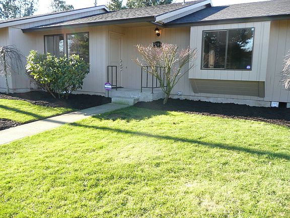 Beautiful ranch style home. 