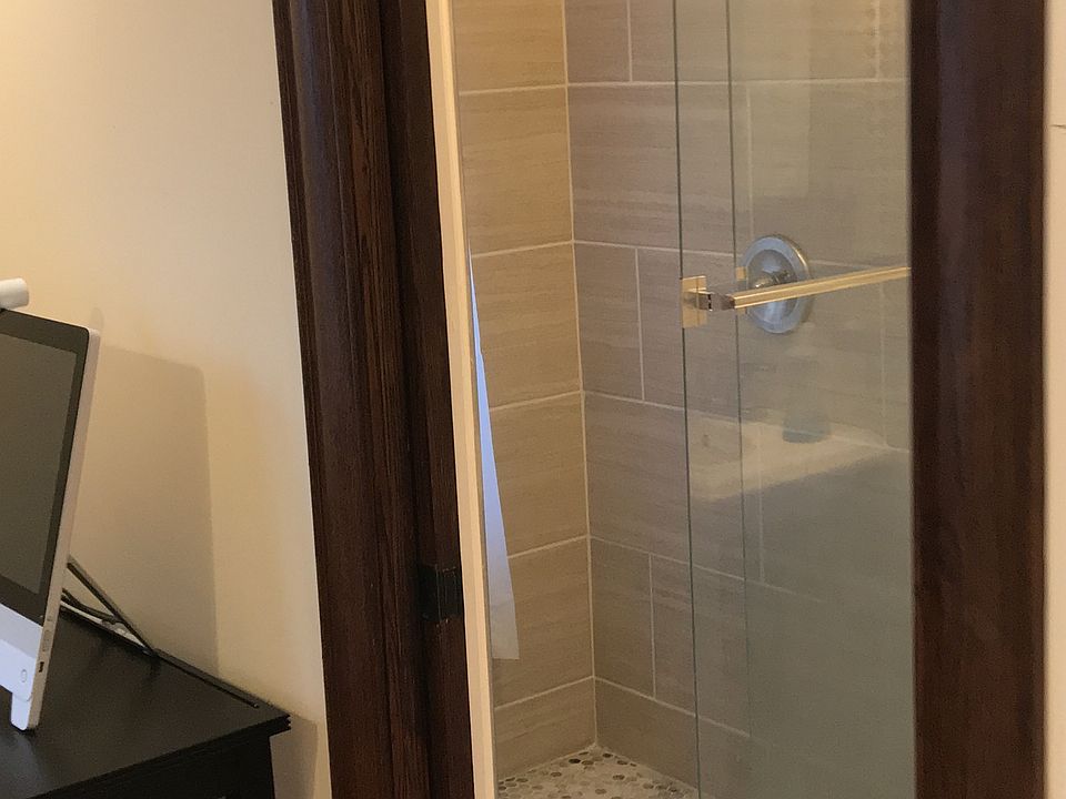 2nd image of 2530 Dupont Ave S APT 201