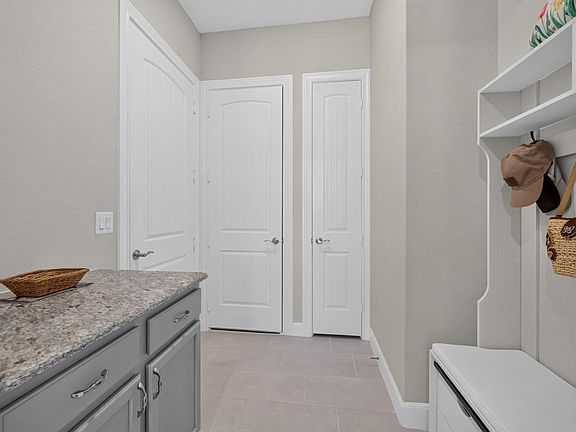 5th image of 232 Spotted Saddle Ct