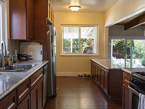 2nd image of 407 Highland Ave
