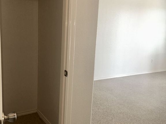 2nd image of 1320 Del Oro Ln APT 2
