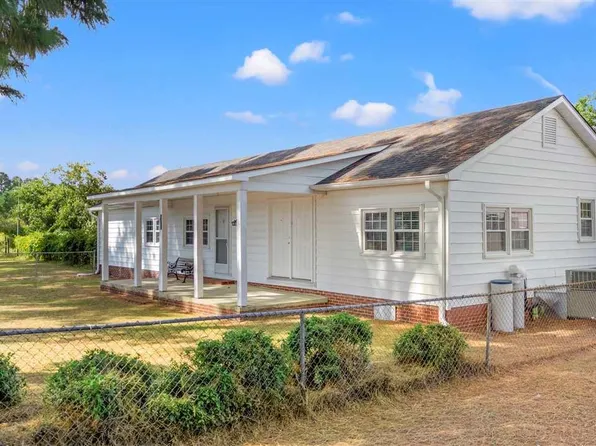 4422 Grady Rd, Mullins, SC 29574