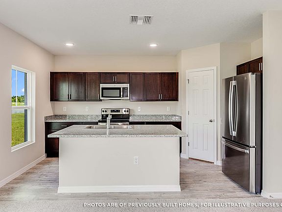 Lucia - Urban Modern Interior