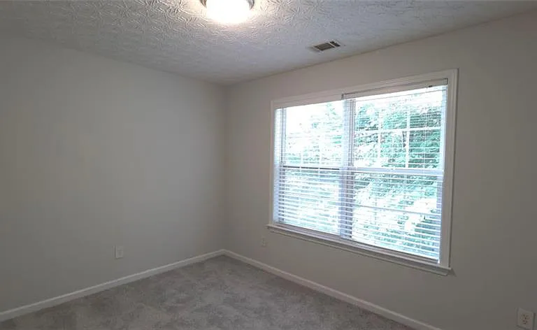 3458 Hill Pond Dr NE — Photo 17