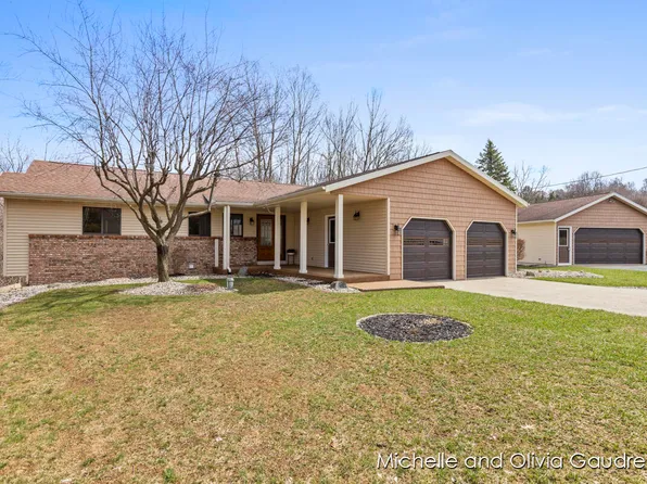 6240 Knoll Dr, Middleville, MI 49333