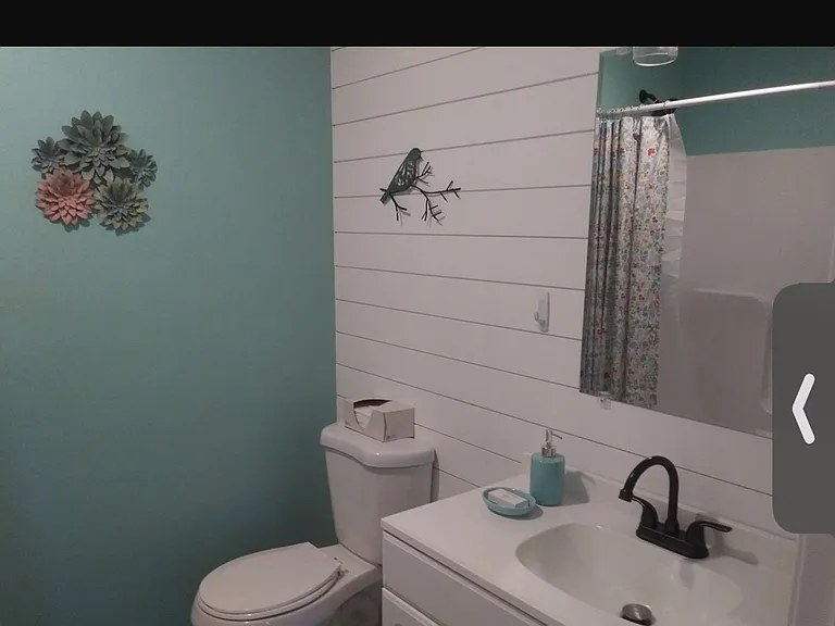 207 Swallow Dr — Photo 3