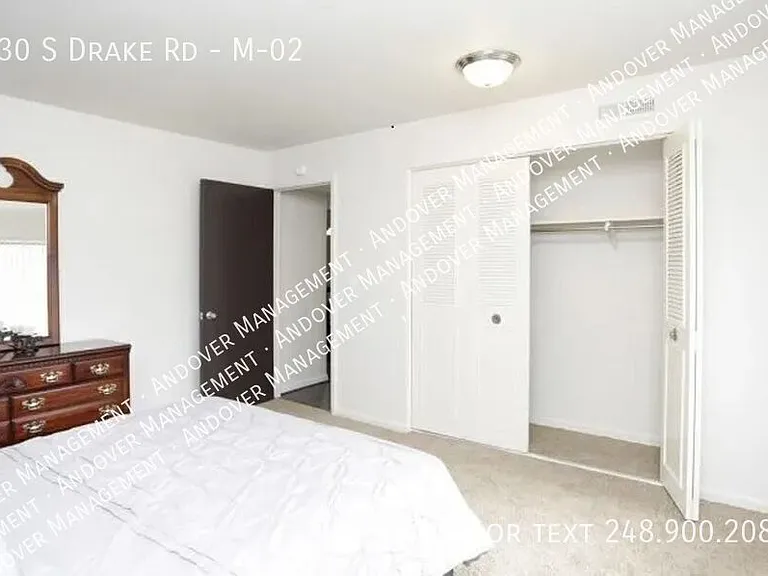 330 S Drake Rd #M-02 — Photo 13