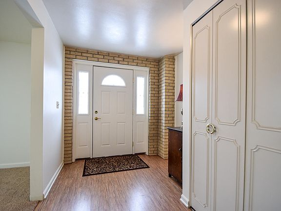 2nd image of 4990 Sweetbirch Dr