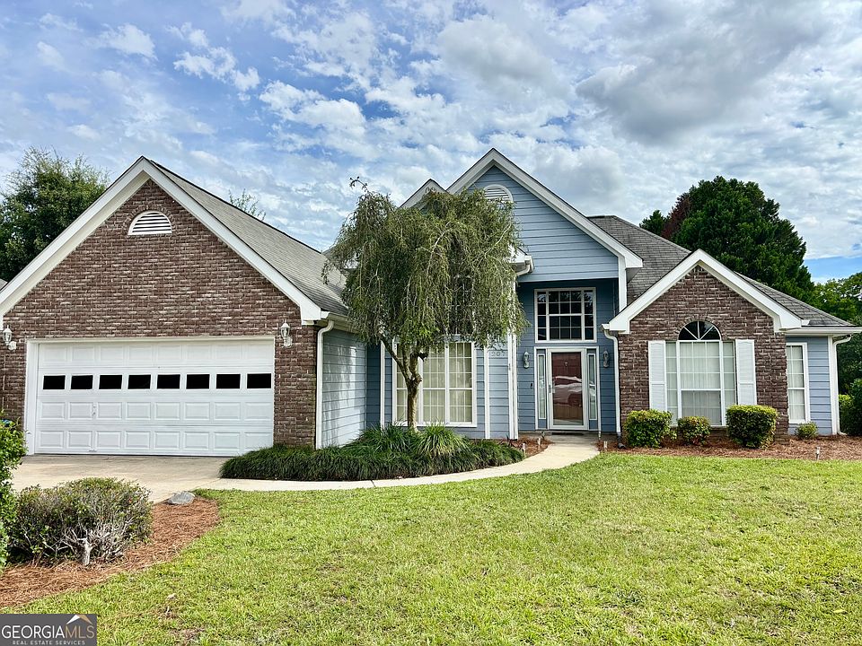 1st image of 207 Pebblebrook E