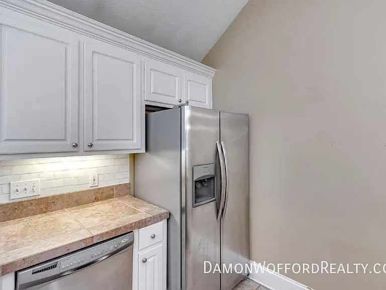 124 Raintree Rd — Photo 27