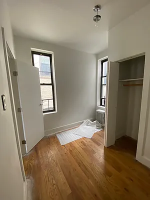 Rented by Compass | media 22