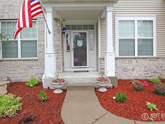3rd image of 913 Marion Dr