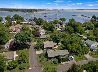 32 Lawton Ave, North Kingstown, RI 02852