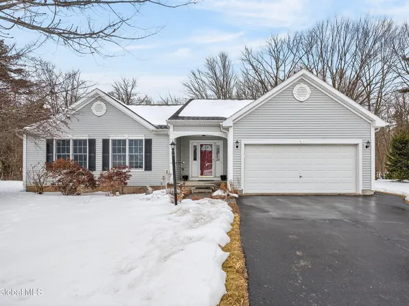 74 Stony Brook Drive, Selkirk, NY 12158