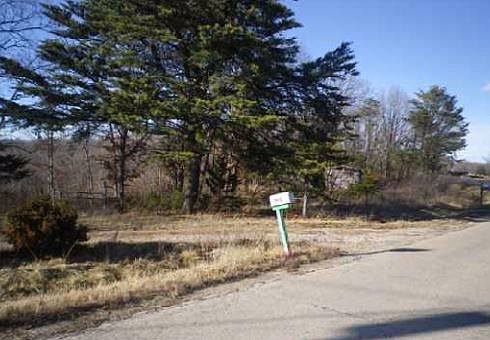 5th image of 1488 Becker Rd