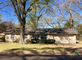 8125 Karen Dr, Tyler, TX 75703