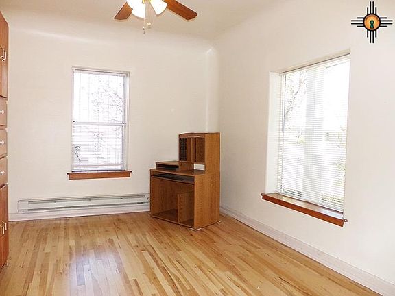5th image of 1005 2nd St