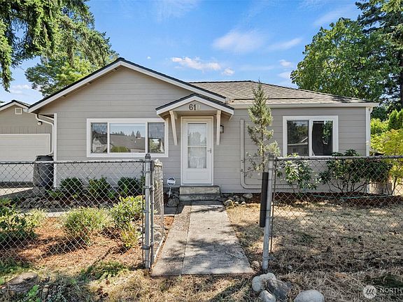 3rd image of 610 128th Street S