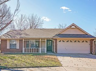 4219 Glen Hollow Cir, Arlington, TX 76016