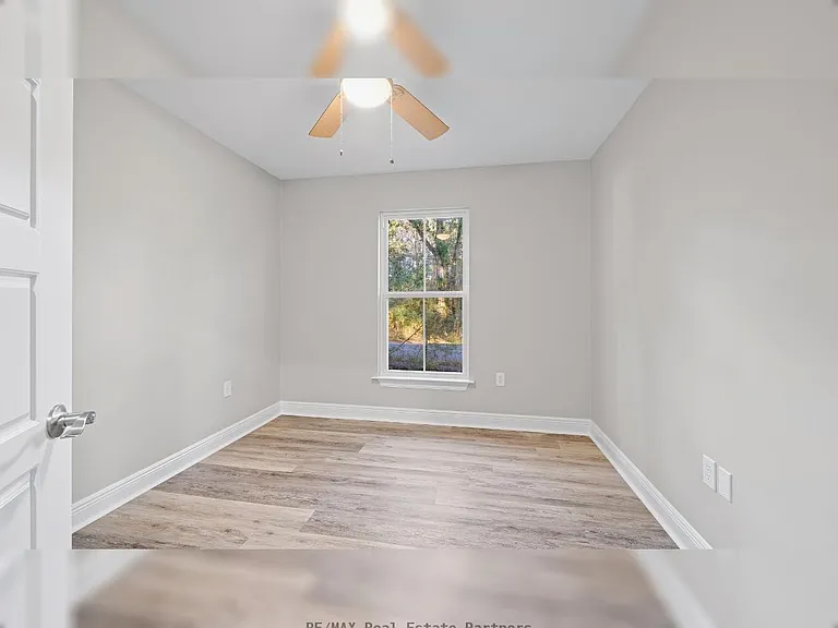 6 Bellamy Ln — Photo 13
