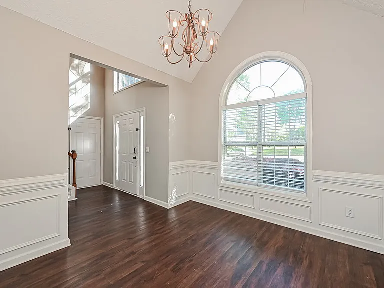 1655 Bramlett Blvd — Photo 7