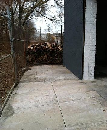 3rd image of 6820 Bushnell Ct
