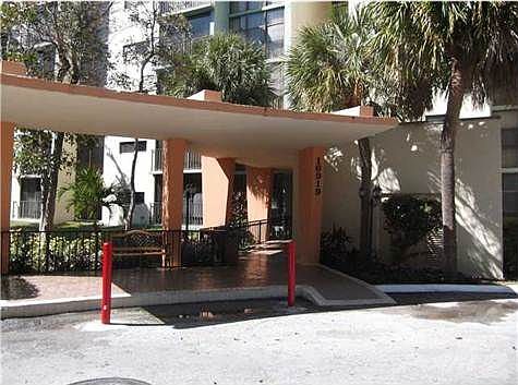 2nd image of 17021 N Bay Rd APT 408