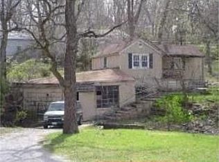 3829 Denton Rd, Kansas City, MO 64133