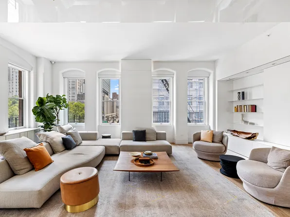 186 5th Ave Floor 4, New York, NY 10010