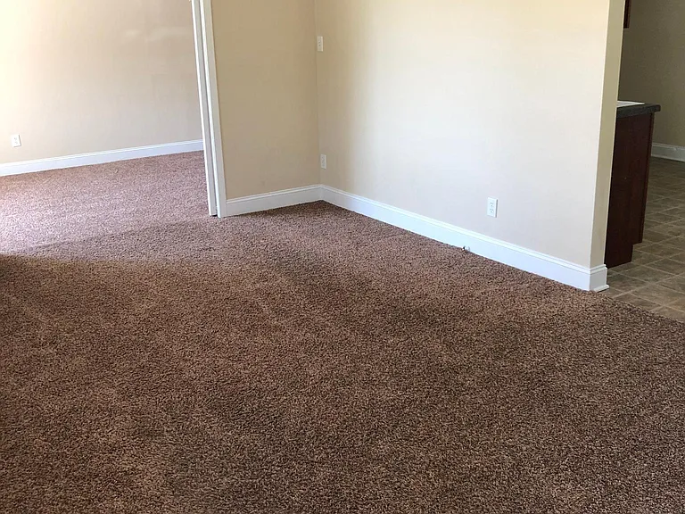 6908 Maize Dr — Photo 10