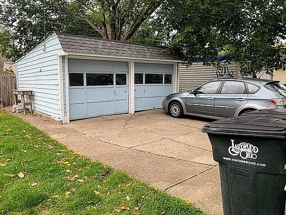 2034 Chesterland Ave — Photo 4