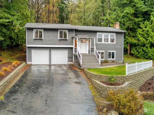 26465 Kingsview Loop NE, Kingston, WA 98346