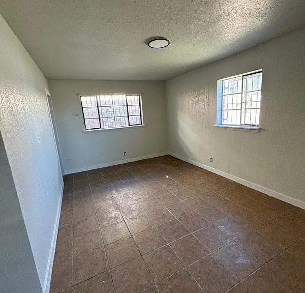 3405 Olympic Ave — Photo 9