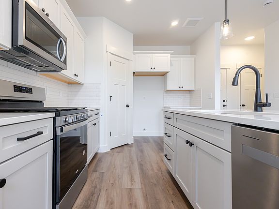 5th image of 772 N Danverse Dr #679