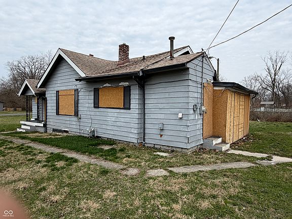 3rd image of 3901 Wallace Ave