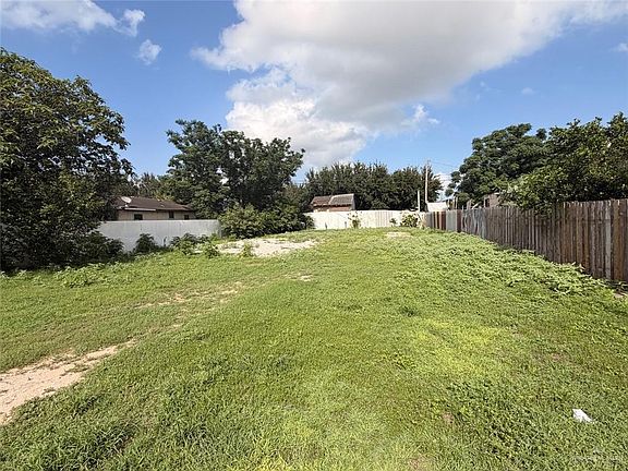 5th image of 8020 Locker Ave