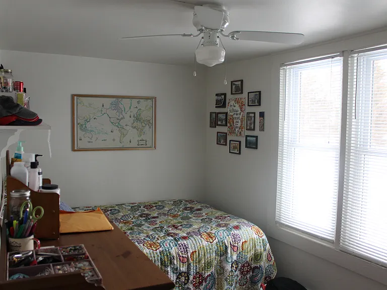 Emerald St — Photo 8